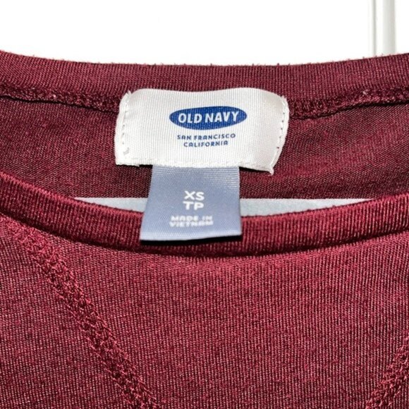 Old Navy Long Sleeve Shirt Maroon Burgundy Casual Scoop Neck Womens Size XS - Picture 3 of 4